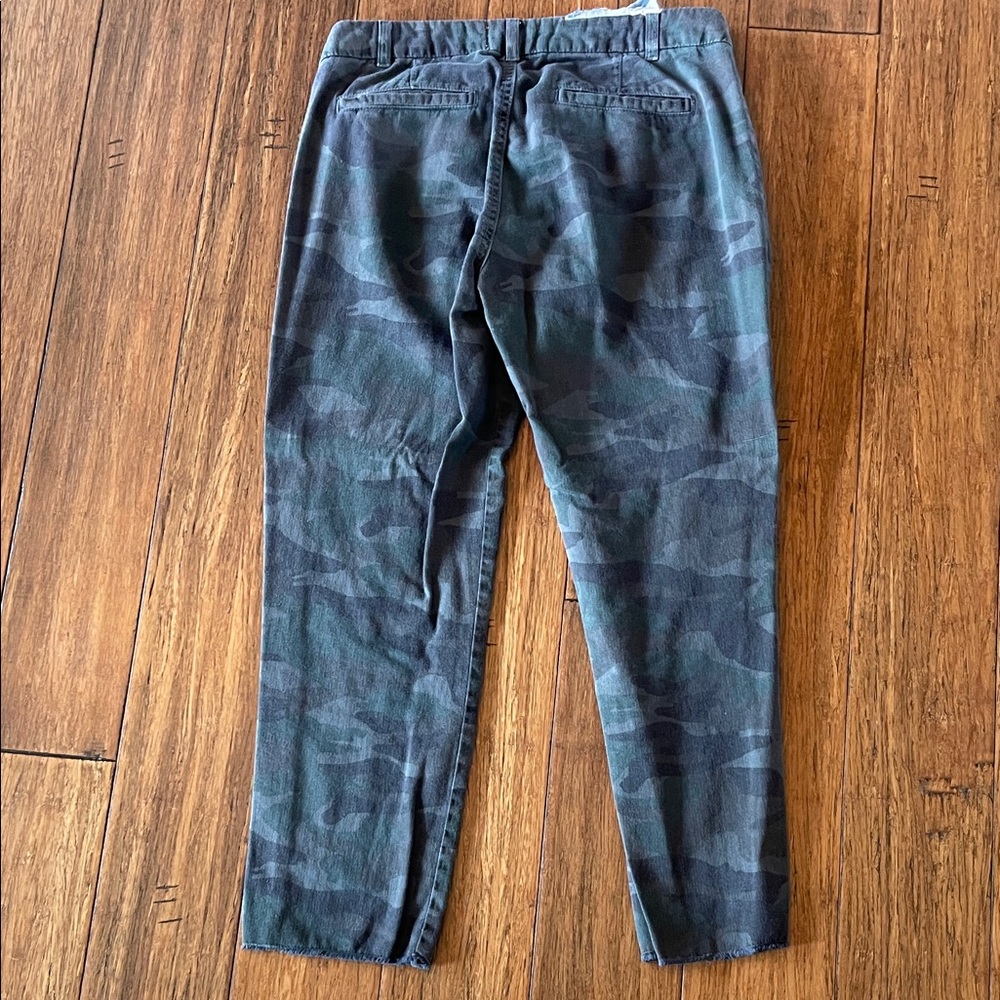 Women’s sundry Camouflage Pants - Picture 4 of 5